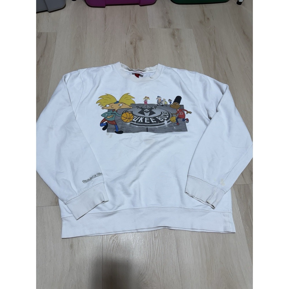 Mitchell & Ness Rugrats Pullover Men's Size XL Milwaukee Bucks NBA Graphic Logo
